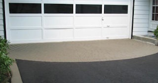 Асфальтирование дворов в Гусе-Хрустальном - качественно и недорого от 3744 руб.